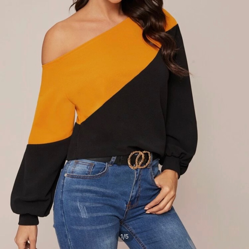 Cute multicolor top